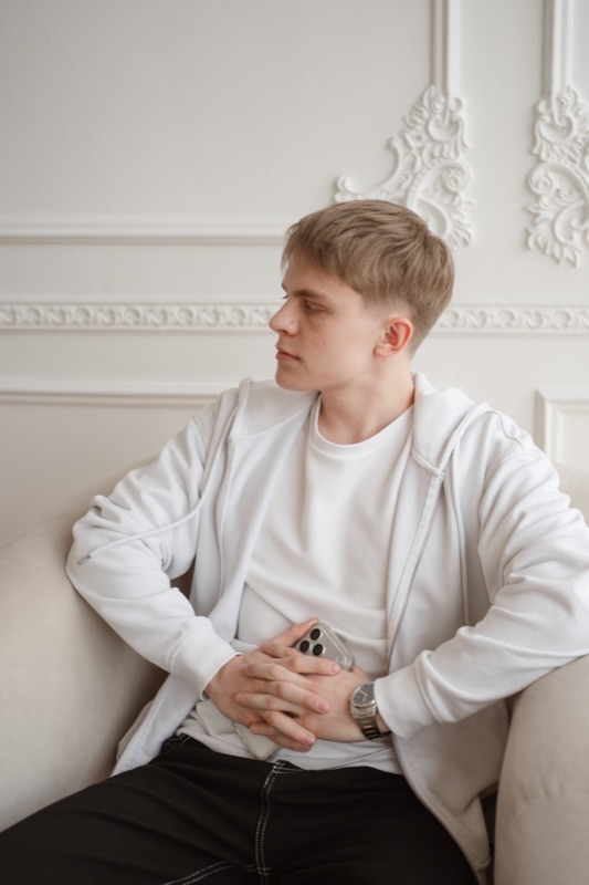 Алекс